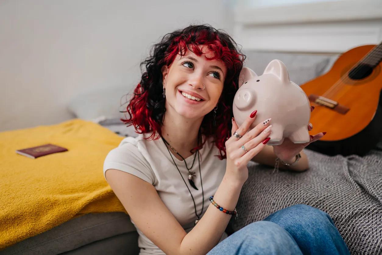 A teenager with her savings